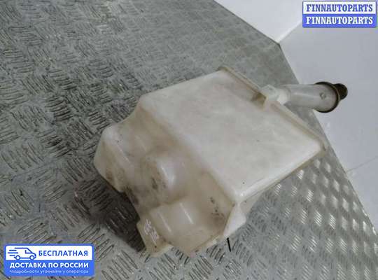 Бачок омывателя на Nissan Primera (P11)