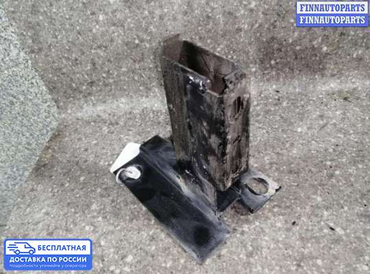 Кронштейн бампера на Audi 100 (4A, C4)