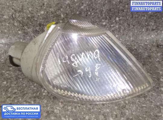 Поворотник передний на Renault Laguna I