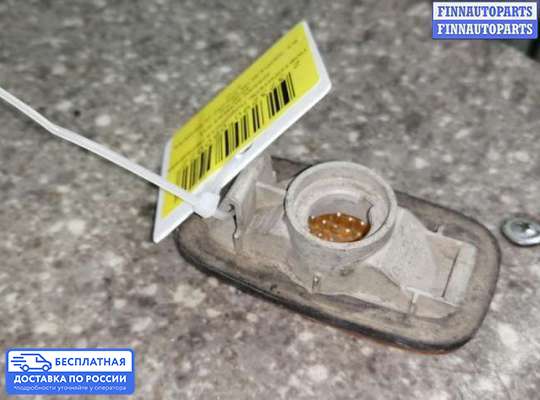 Повторитель поворота в крыло на Nissan Almera I N15