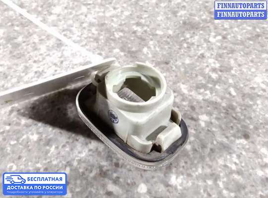 Повторитель поворота в крыло на Lexus RX II (XU30)