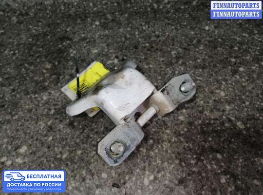 Петля двери на Hyundai Atos/Atos Prime