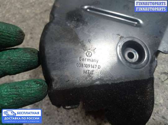 Кожух (крышка) ремня ГРМ на Volkswagen Touran I (1T)