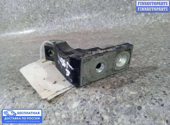 Петля двери на Audi A6 (C6)
