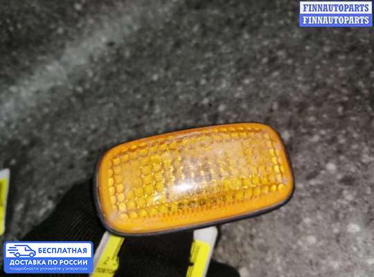 Повторитель поворота в крыло на Nissan Almera I N15