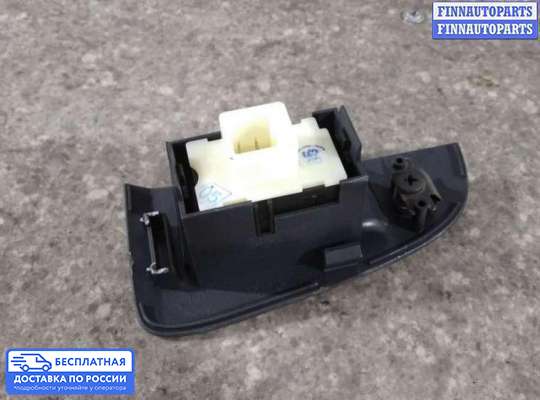 Блок управления стеклоподъёмниками на Toyota Avensis II (T250)