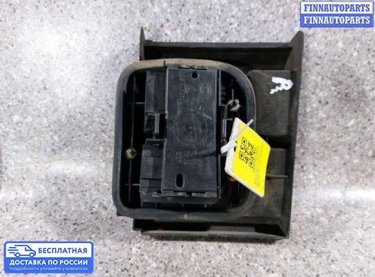 Фонарь крышки багажника на Volkswagen Passat B3 (35i)