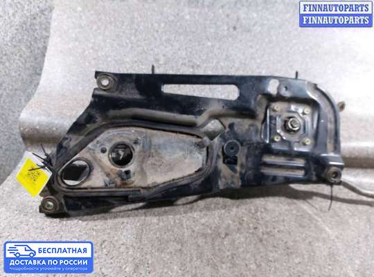Трапеция дворников (стеклоочистителя) на Mazda MPV II LW