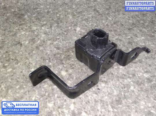 Датчик удара (Airbag) на Lexus RX II (XU30)