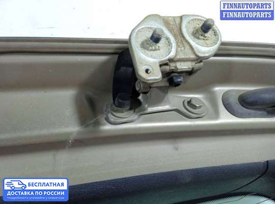 Петля крышки багажника на BMW 1 (E81/E82/E87)