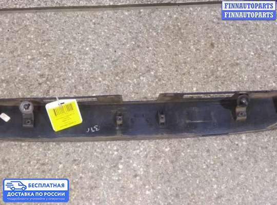 Планка подсветки номера на Nissan Note (E11)