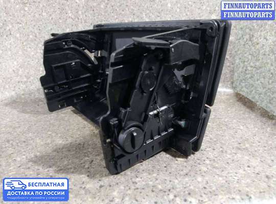 Бардачок (вещевой ящик) на Mercedes-Benz S (W221)