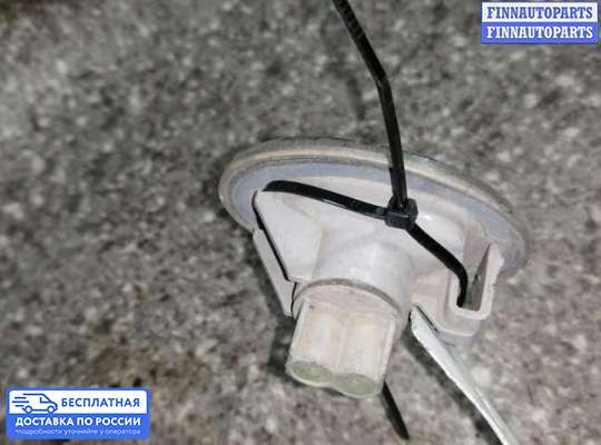 Повторитель поворота в крыло на Mercedes-Benz Vito (W639)