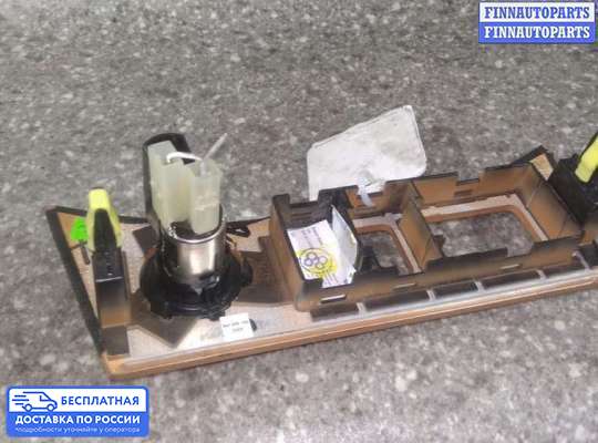 Пепельница на Lexus RX II (XU30)