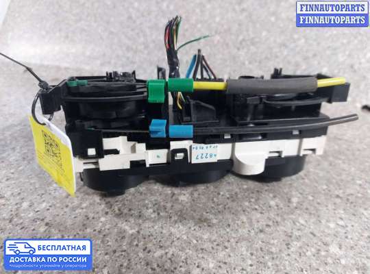 Блок управления печкой на Mitsubishi Colt VI (Z3)