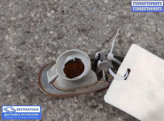 Повторитель поворота в крыло на Mitsubishi Space Wagon (N3_W, UF)