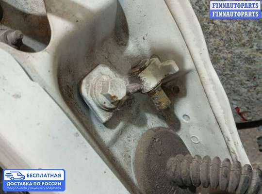 Петля двери на Ford Focus I