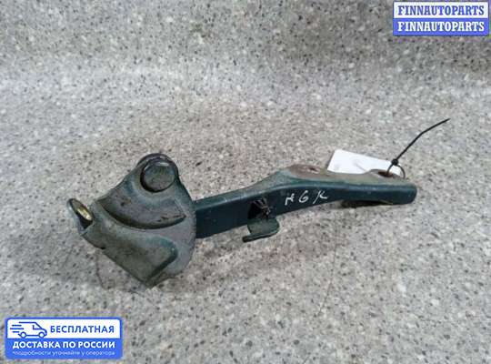 Петля капота на Hyundai Getz