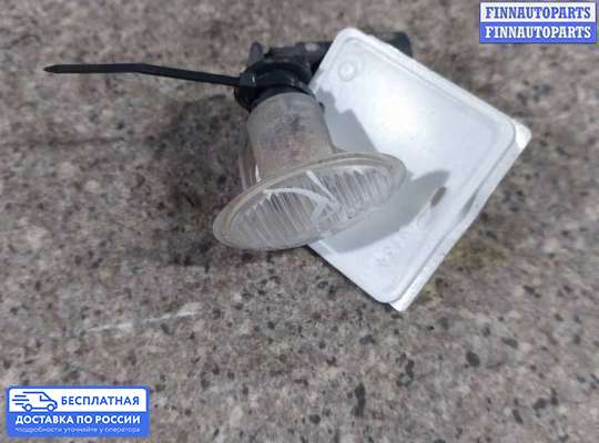 Повторитель поворота в крыло на Lancia Lybra 839