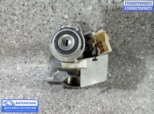 Замок зажигания с ключом на Toyota Verso AR20