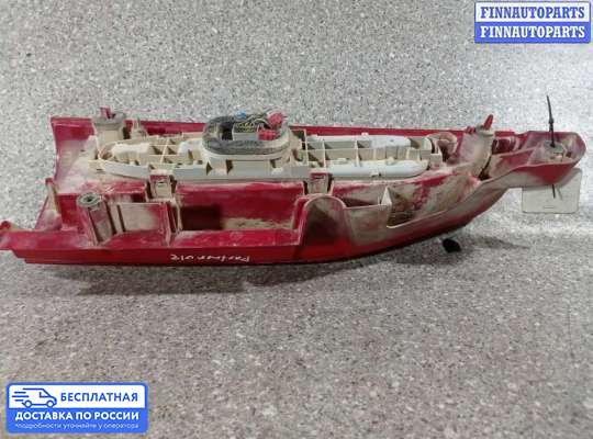 Фонарь задний на Citroen Berlingo II (B9)
