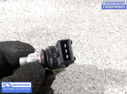 Датчик распредвала на Renault Laguna II