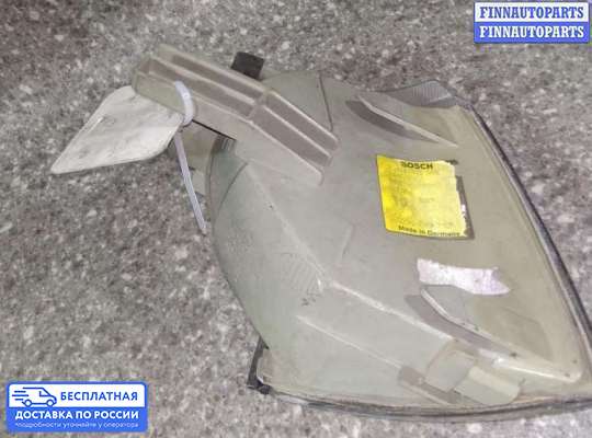 Поворотник передний на Renault Clio I