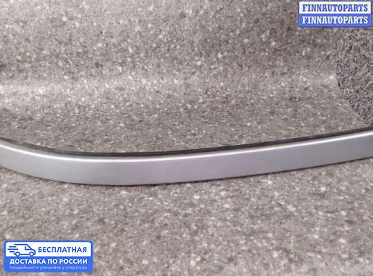 Планка под фары (ресничка) на Audi A8 (D2, 4D)