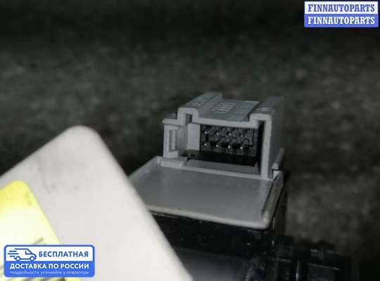 Блок управления стеклоподъёмниками на Audi A6 (C5)