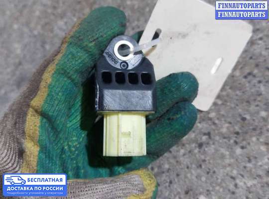 Датчик удара (Airbag) на Toyota Auris II (E180)