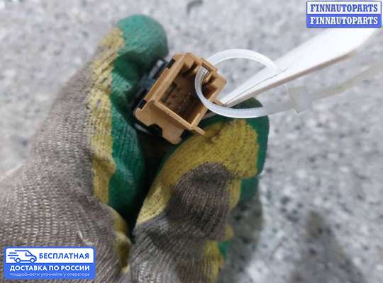 Кнопки на Volkswagen Passat CC (357)