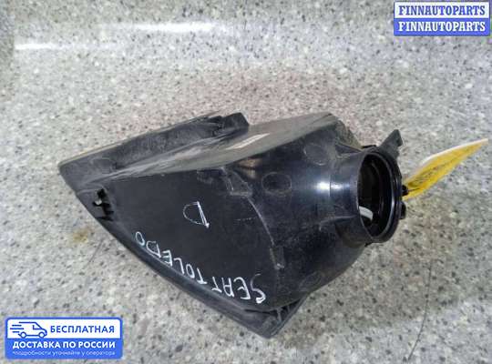 Поворотник передний на SEAT Toledo I (1L)