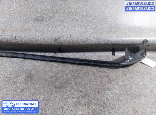 Молдинг на Dodge Nitro