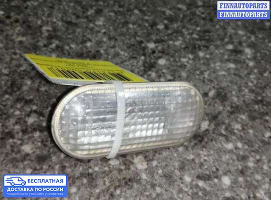 Повторитель поворота в крыло на Ford C-Max I