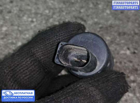 Моторчик (насос) омывателя на Volkswagen Bora (1J2)