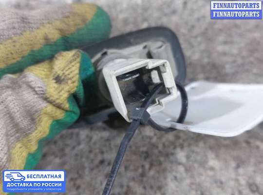 Повторитель поворота в крыло на Nissan Primera (P11)