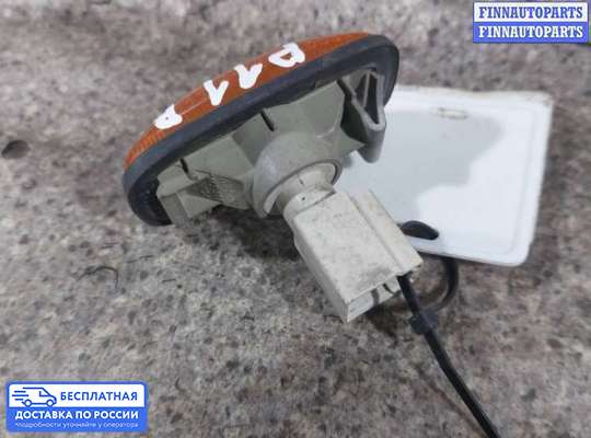 Повторитель поворота в крыло на Nissan Primera (P11)