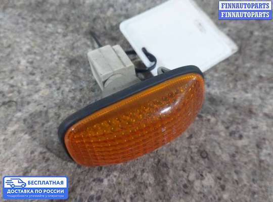 Повторитель поворота в крыло на Nissan Primera (P11)