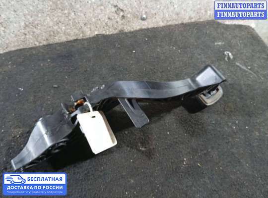Педальный узел (педаль) на Toyota Yaris P9