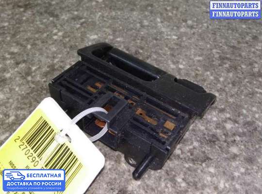 Кнопки на Nissan Maxima QX III (A33)