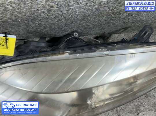 Фара передняя на Renault Megane III