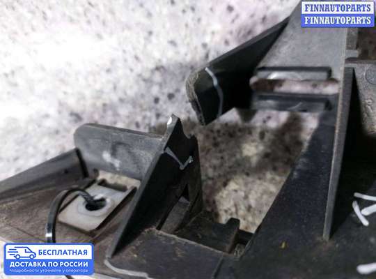 Кронштейн бампера на Peugeot 307