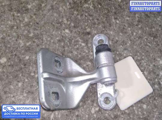 Петля двери на Mercedes-Benz C (W203)
