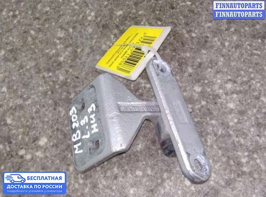 Петля двери на Mercedes-Benz C (W203)