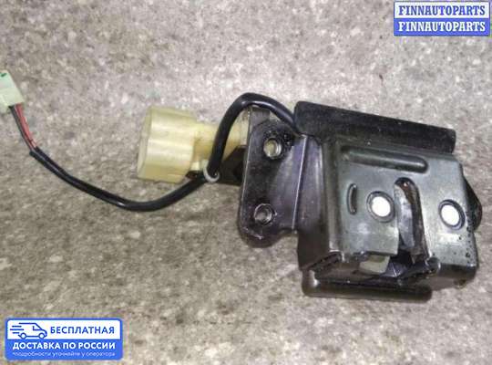 Замок багажника на Mazda Premacy