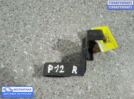 Кронштейн фары на Nissan Primera (P12)