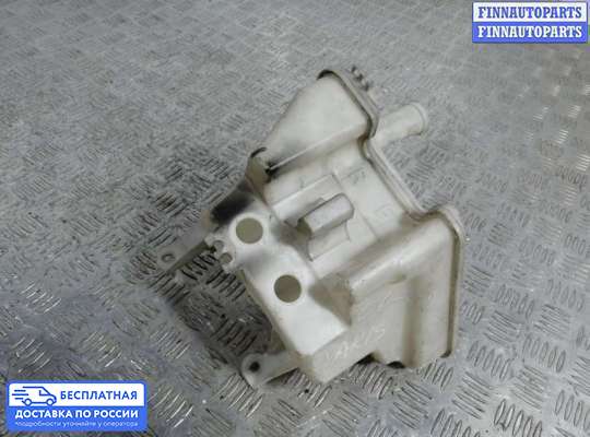 Бачок омывателя на Toyota Yaris P9