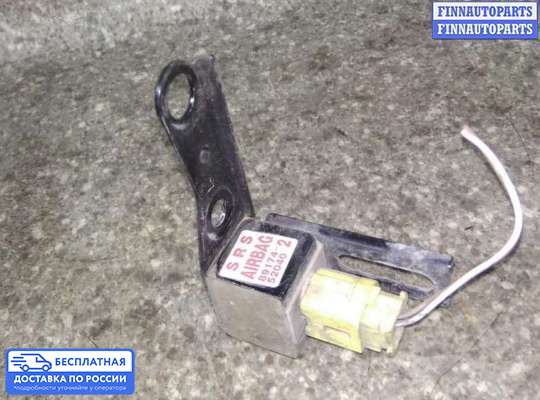 Датчик удара (Airbag) на Toyota Yaris P1