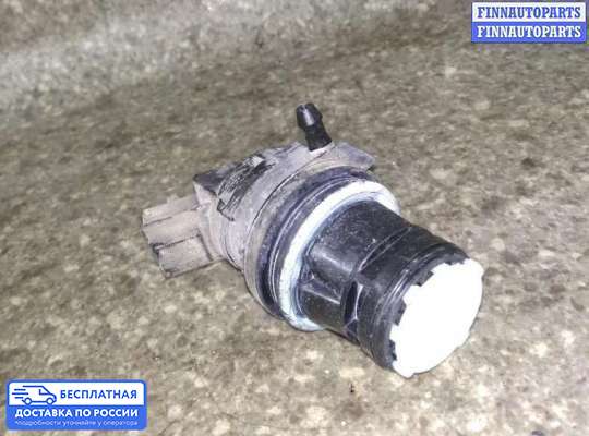 Моторчик (насос) омывателя на Lexus RX II (XU30)