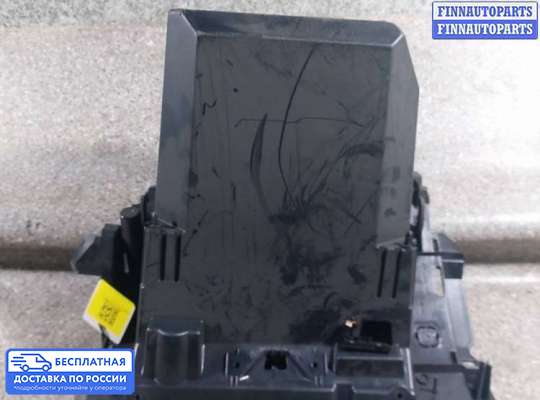 Бардачок (вещевой ящик) на Ford Kuga I